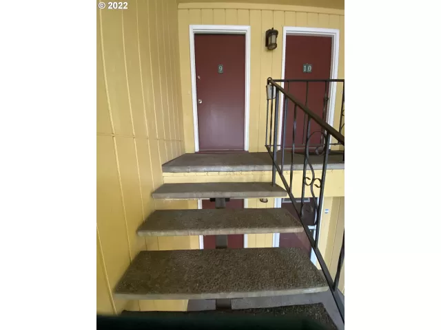 MLS: 22173552 Condo For Sale