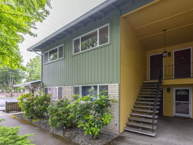 MLS: 22173552 Condo For Sale