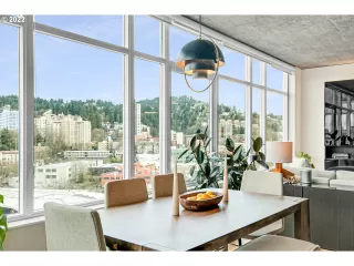 Photo #3: 22174563 Listing