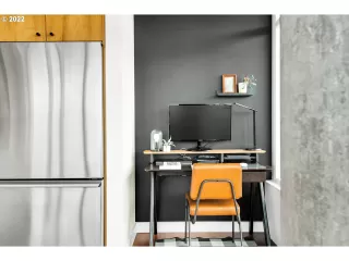 Photo #6: 22174563 Listing