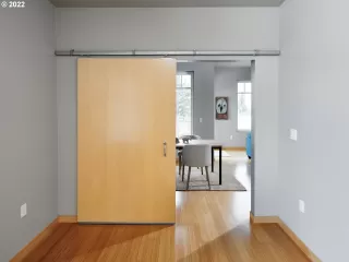 Photo #3: 22174850 Listing