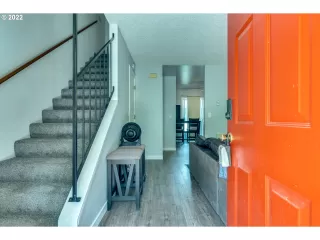 Photo #2: 22174918 Listing