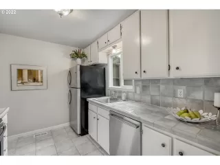 Photo #4: 22175065 Listing 