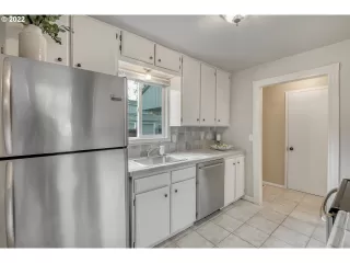 Photo #5: 22175065 Listing 