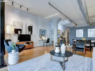 Photo #2: 22175352 Listing 