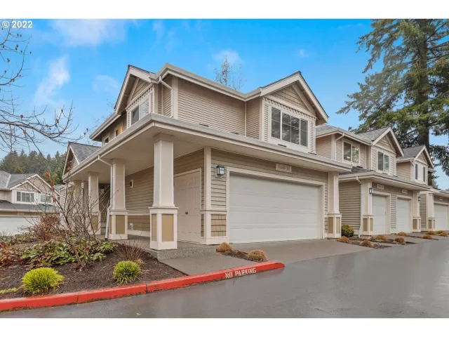 MLS: 22176958 Condo For Sale