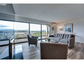 Photo #2: 22177731 Listing