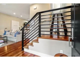 Photo #3: 22178550 Listing