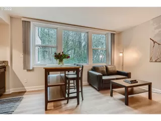 Photo #3: 22178927 Listing 