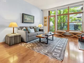 Photo #1: 22179163 Listing