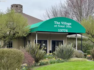 Photo #3: 22179616 Listing