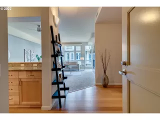 Photo #2: 22179792 Listing 