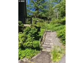 Photo #2: 22179954 Listing