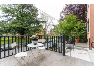 Photo #4: 22180140 Listing 