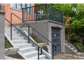 Photo #6: 22180140 Listing 