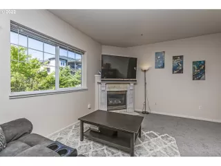 Photo #5: 22180223 Listing 