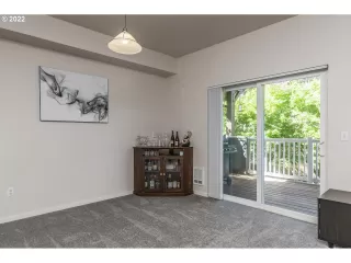 Photo #6: 22180223 Listing 