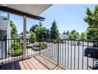 Photo #4: 22180553 Listing