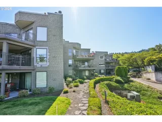 Photo #3: 221808016 Listing 