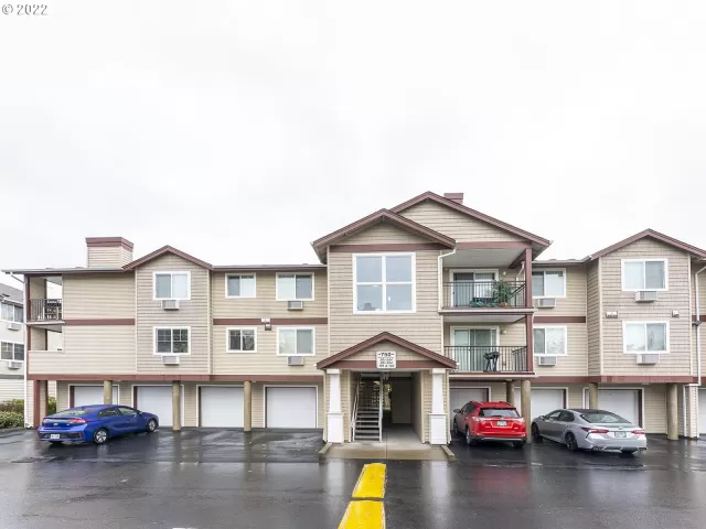 MLS: 22181549 Condo For Sale