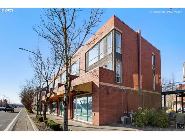 MLS: 22182294 Condo For Sale