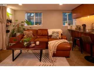 Photo #4: 22182299 Listing 