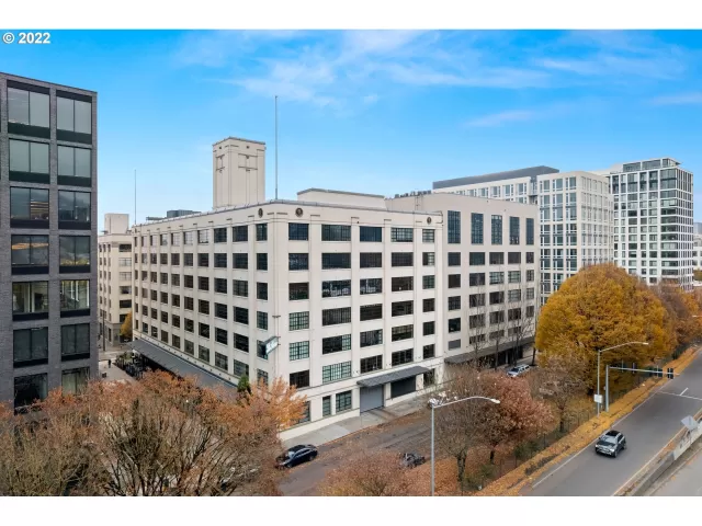 MLS: 22182473 Condo For Sale