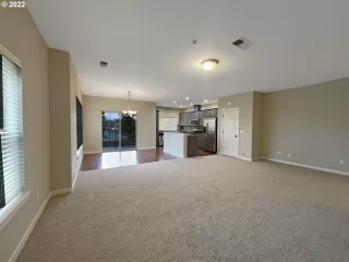 Photo #1: 22182755 Listing 