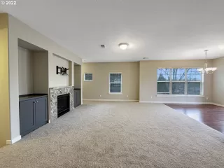 Photo #3: 22182755 Listing 