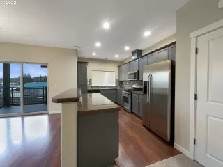 Photo #4: 22182755 Listing 