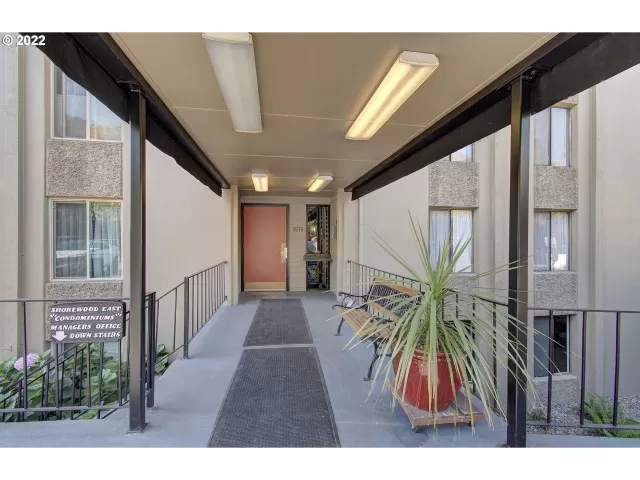 MLS: 22183567 Condo For Sale