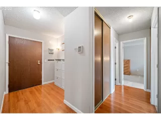 Photo #5: 22183567 Listing 