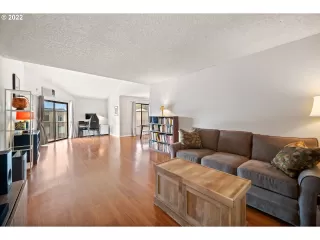 Photo #6: 22183567 Listing 