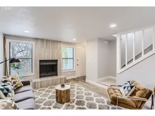 Photo #5: 22183680 Listing 