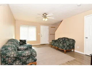 Photo #3: 22184261 Listing