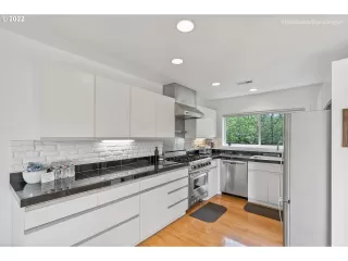 Photo #3: 22184832 Listing 