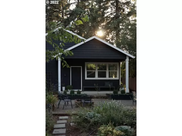 MLS: 22185538 Condo For Sale