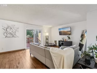 Photo #2: 221857053 Listing 