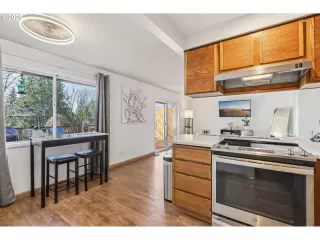 Photo #5: 221857053 Listing 