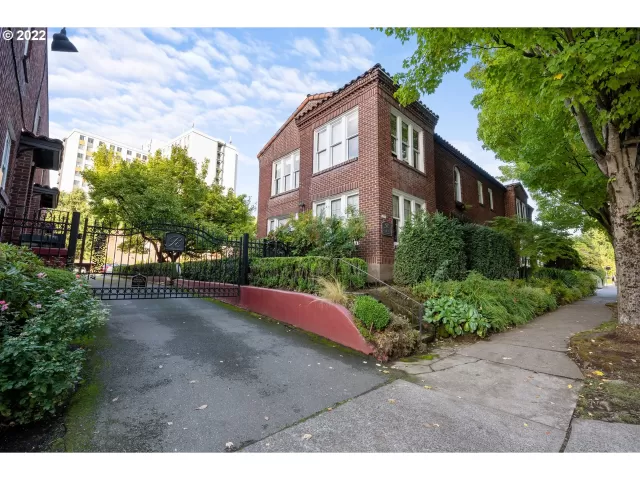 MLS: 22185708 Condo For Sale