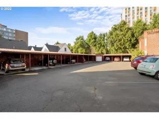 Photo #3: 22185708 Listing