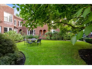 Photo #5: 22185708 Listing