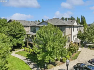 Photo #2: 22185772 Listing 