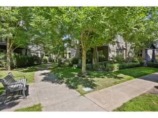 Photo #3: 22185772 Listing 