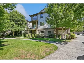 Photo #5: 22185772 Listing 