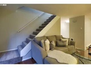 Photo #3: 22185911 Listing