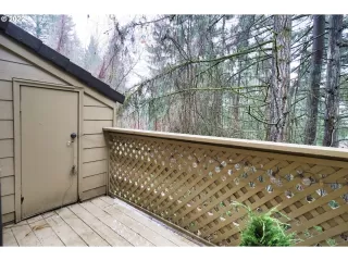 Photo #5: 22185911 Listing