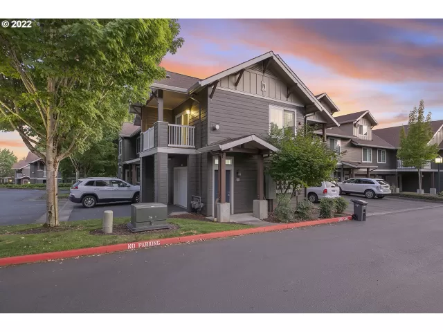 MLS: 22186291 Condo For Sale