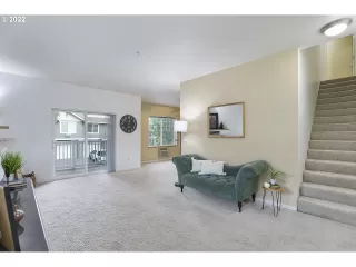 Photo #6: 22186291 Listing