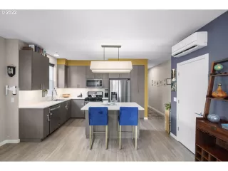 Photo #2: 22186346 Listing 